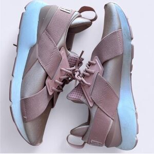 Puma Women's Sneakers in Pink